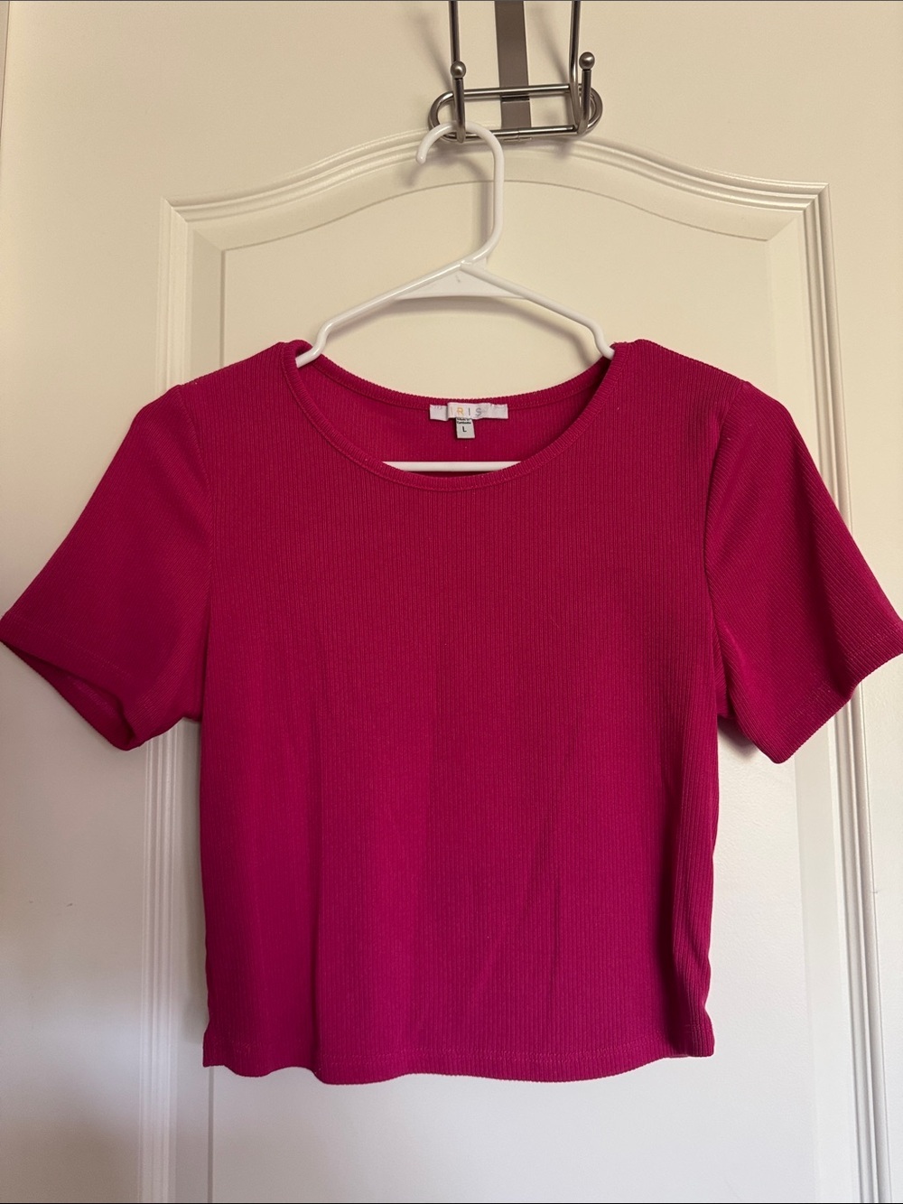 iris Fuchsia Ribbed Short-Sleeve Crewneck Tee / A49
